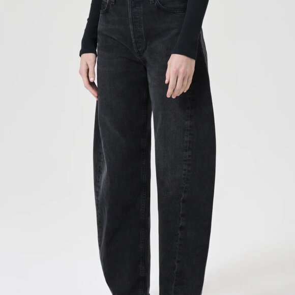 Low Curve Jean In Black Tar - Picture 3 of 11
